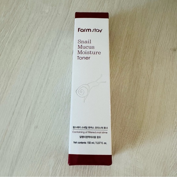 FARMSTAY Snail Mucus Moisture Toner 150ml/5.07 fl. oz - Picture 12 of 16